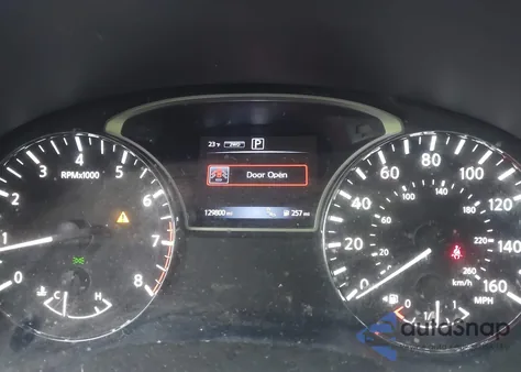 2016 Nissan Pathfinder Platinum из США, поврежденный, VIN 5N1AR2MM4GC657634